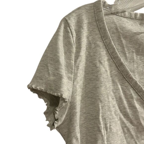 Divided Women's Cropped Button-Front Blouse Gray Size M Casual Spring - Picture 4 of 14